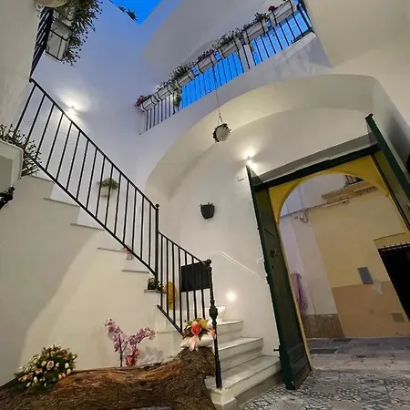Гостьовий будинок Donna Grazia Relais 4*