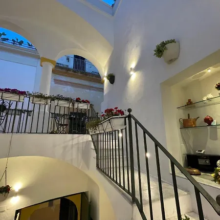 Donna Grazia Relais Πανσιόν 4*